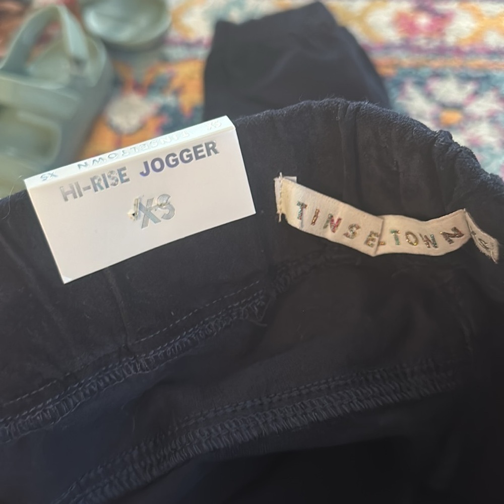 Tinseltown Joggers - Picture 4 of 6